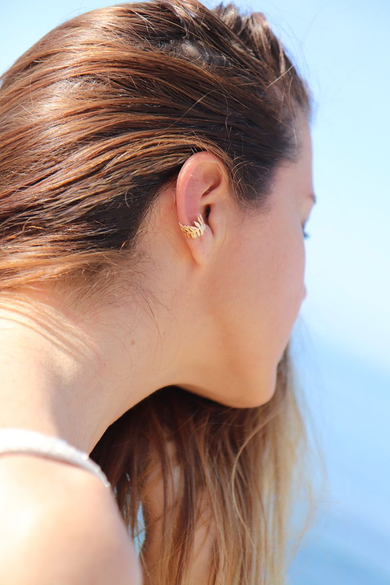 Bague d'oreille portée élégante